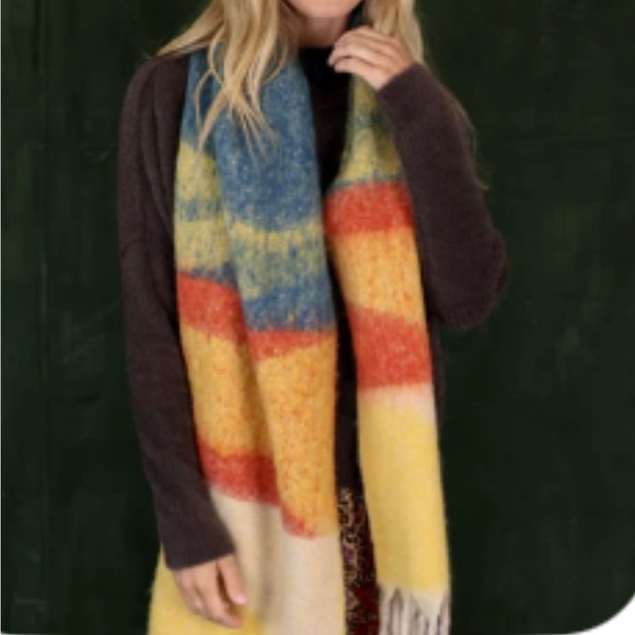 NATURAL LIFE Accessories - NATURAL LIFE Cuddle Up Cozy Scarf - Sedona